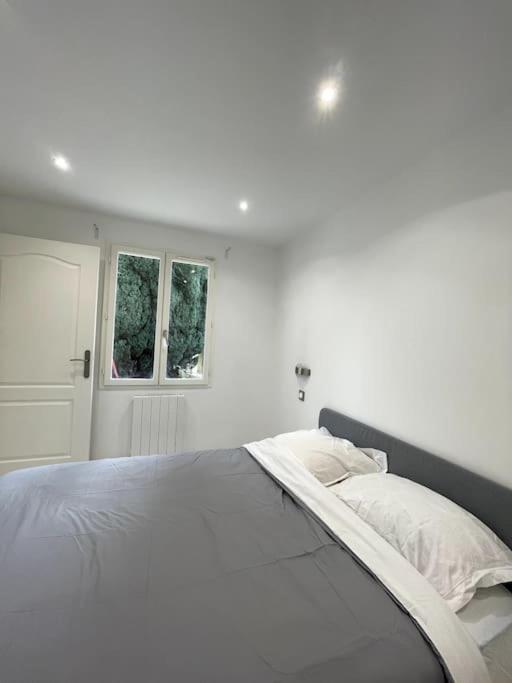 Appartement Cosy Et Moderne Proche De Disneyland Bussy-Saint-Georges Bagian luar foto